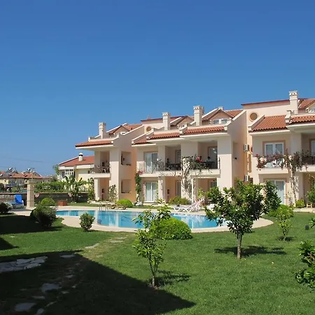 Town House Lissa Garden 12 شقة